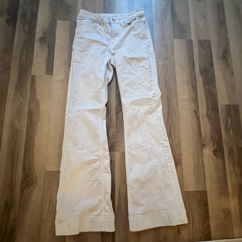 Find. Flare jeans